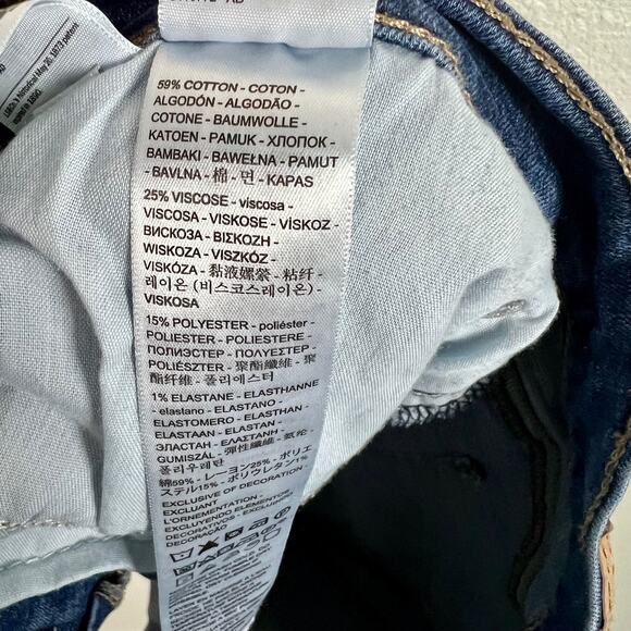 Levi's Mid Length Denim Blue Jean Distressed Cuffed Shorts Size 34 - Picture 10 of 10